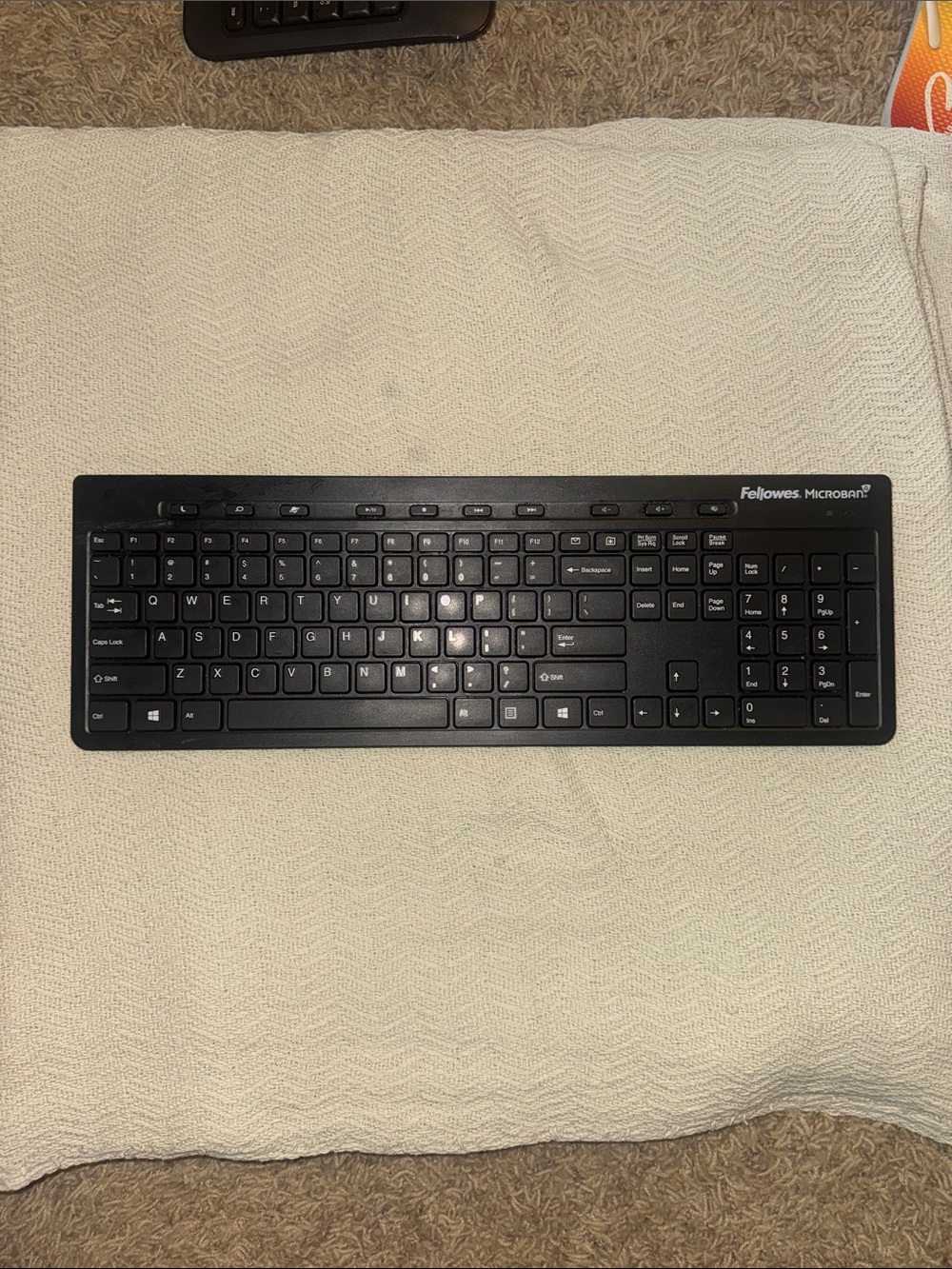 Fellowes Black Wireless Keyboard